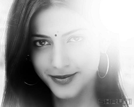 Shruti (449)