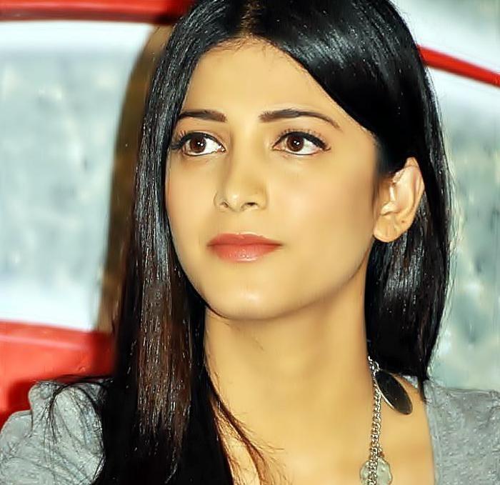 Shruti (453)
