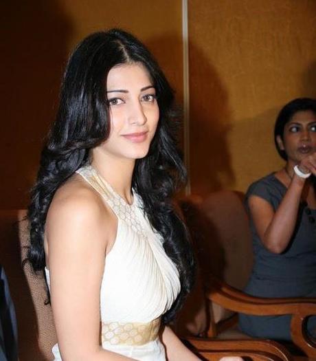 Shruti (464)