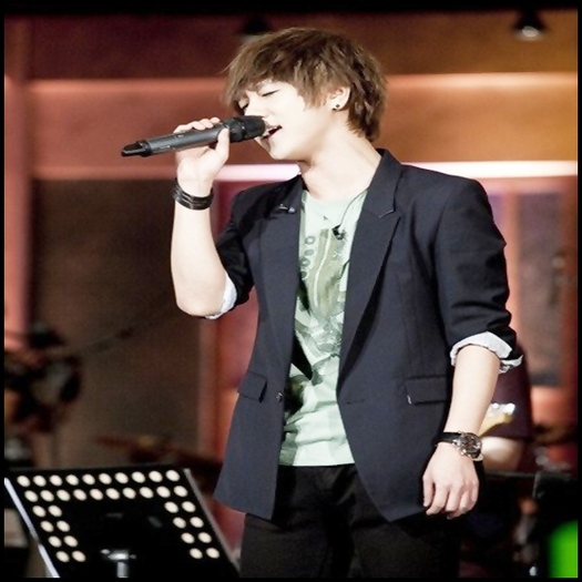  - k -x- Kim Jong Woon - Yesung - k