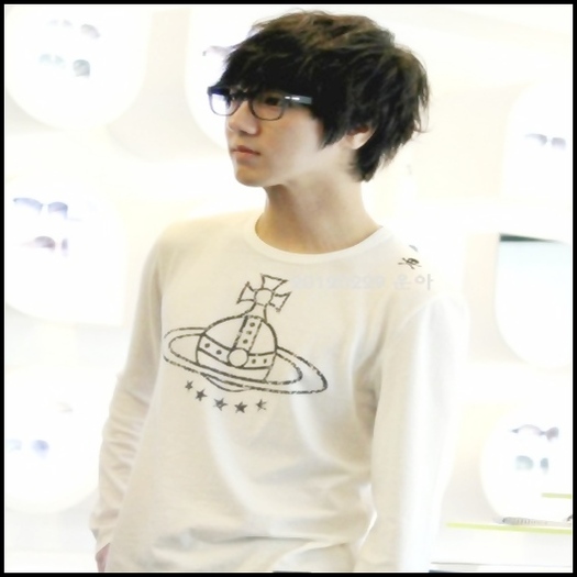  - k -x- Kim Jong Woon - Yesung - k