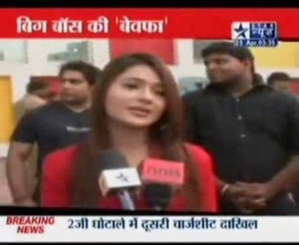 00_02_49 - sara khan18