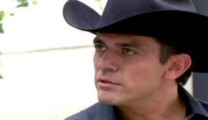 imagesCAVUO89G - Jorge Salinas