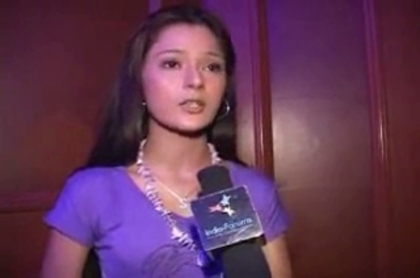00_01_15 - sara khan19