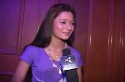 00_02_26 - sara khan19