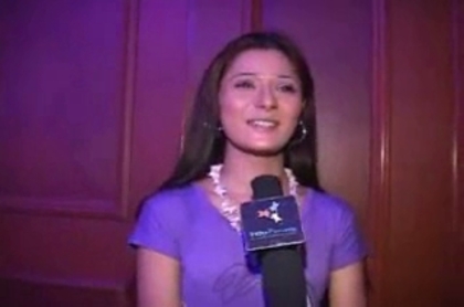 00_02_37 - sara khan19