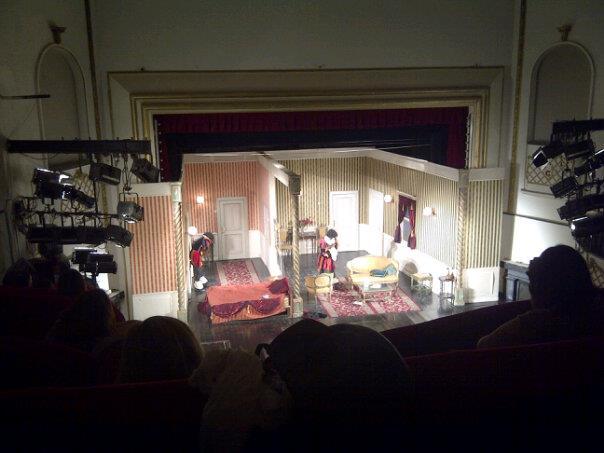 PIESA:SCANDAL LA OPERA