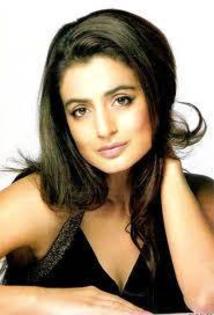 Amisha Patel (1)