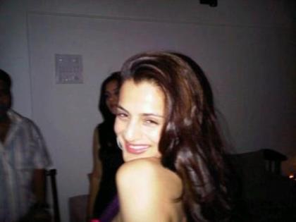 Amisha Patel (91)