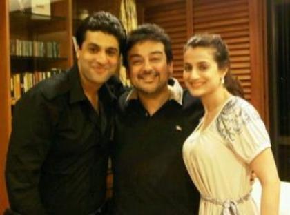 Amisha Patel (81)