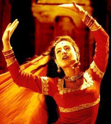 Amisha Patel (23)