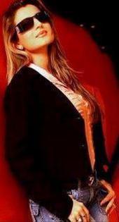 Amisha Patel (21)