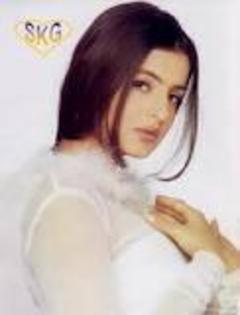 Amisha Patel (22)