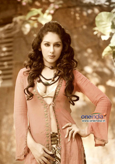 samiksha-singh_134691189911