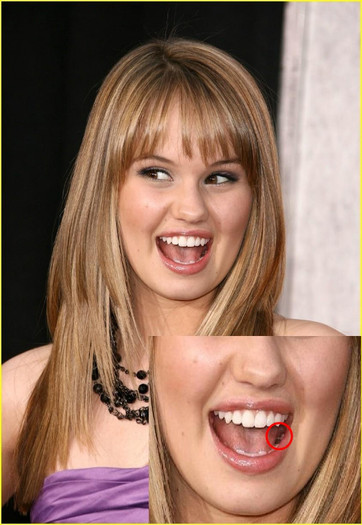 omg - Omg Debby Ryan este plina de carii