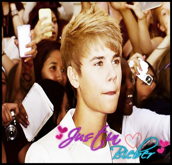 - Ce-am putea face intr-un mall, daca nu am venit sa cumparam?