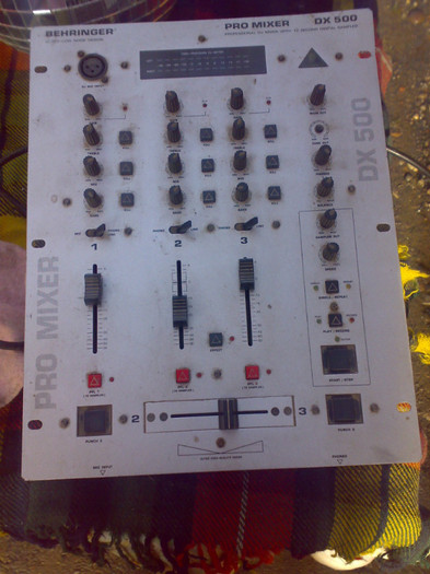 mixer  behringer - de vanzare jocuri de lumini