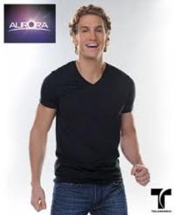 imagesCAECN835 - Eugenio Siller