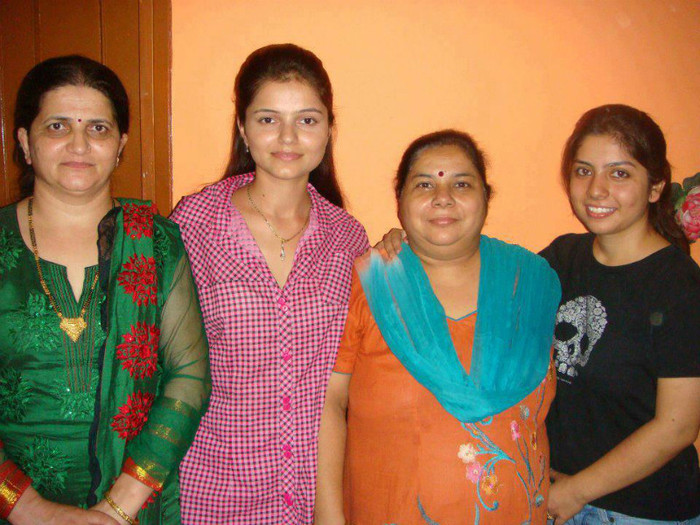 252476_360745540671612_1713679620_n - Rubina Dilaik