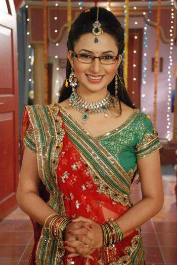 179528_397689440289672_1708946505_n - divyanka tripathi 2