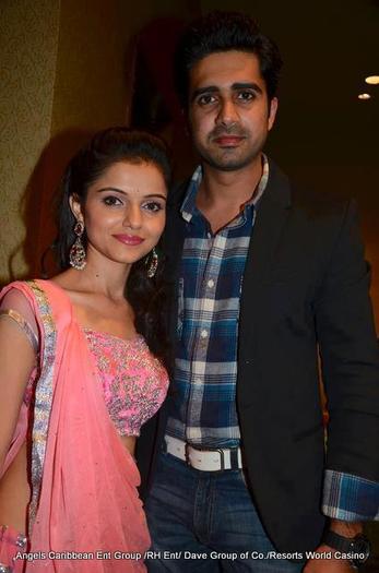 391655_410096942390606_383500987_n - Rubina Dilaik