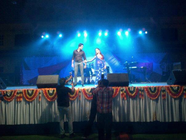 229198_410097182390582_1554702242_n