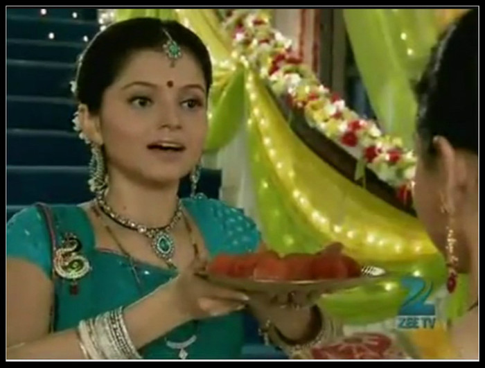 28-tile - RUBINA DILAIK NEW 5