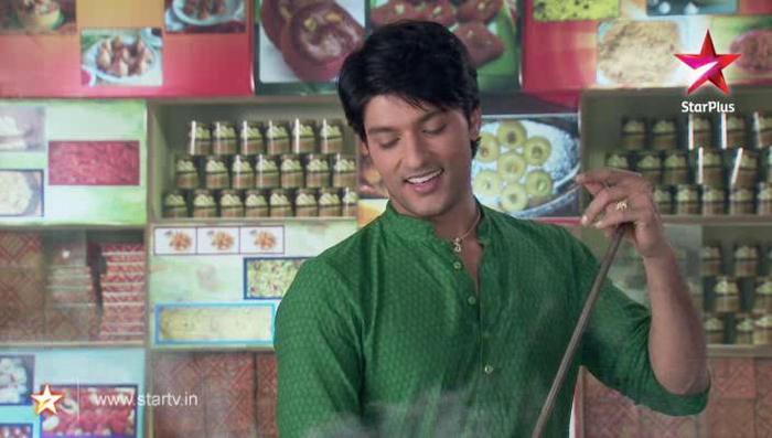389786_361449073934592_631788138_n - xxDiya Aur Baati Hum-Destine implinitexx