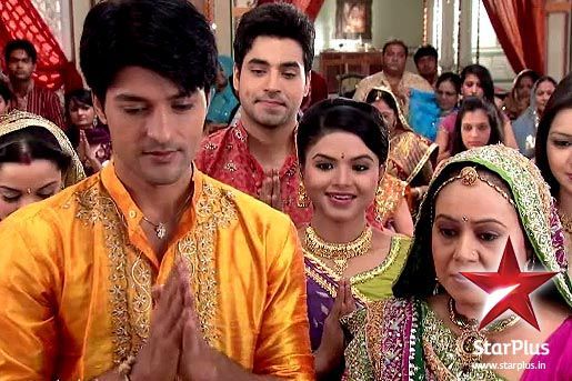 408386_361450843934415_2120712046_n - xxDiya Aur Baati Hum-Destine implinitexx