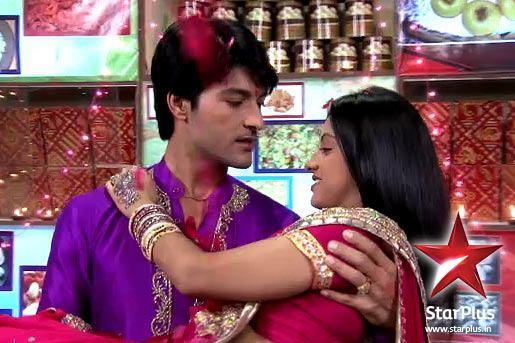 408920_361449593934540_568351319_n - xxDiya Aur Baati Hum-Destine implinitexx