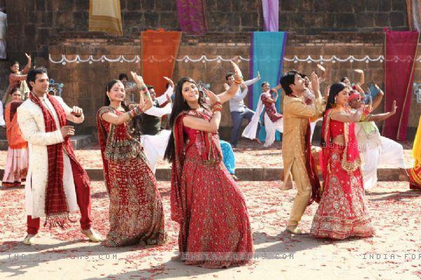 483308_361443873935112_2093695250_n - xxDiya Aur Baati Hum-Destine implinitexx