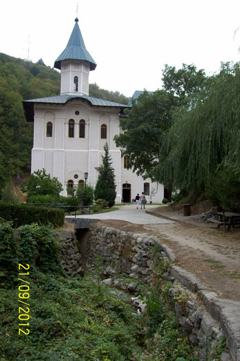 100_9435