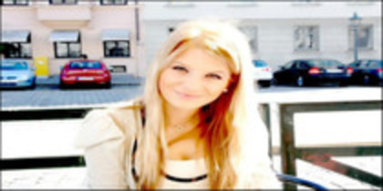 78326088_DIRYZEW3 - Lala Love