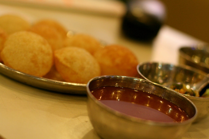 Indian_cuisine-Panipuri-03 - Din bucataria indiana