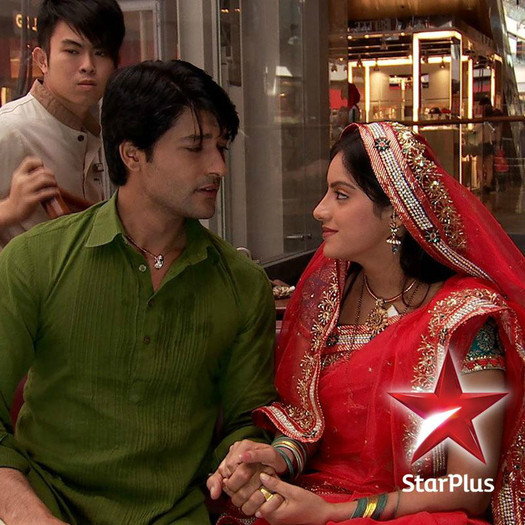 553439_10151151123367868_937555930_n - Sooraj and Sandhya