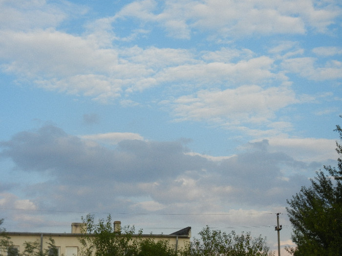 Clouds. Nori (2012, September 20)