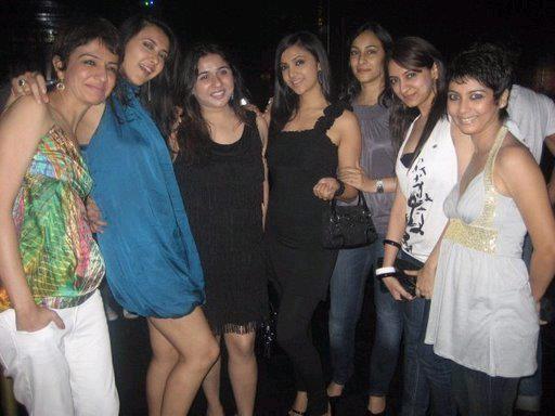 552486_261397737308555_1678995749_n - xxShilpaxx