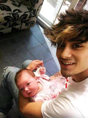 253162_488934624465124_2040086086_n - 0-so sweet zayni