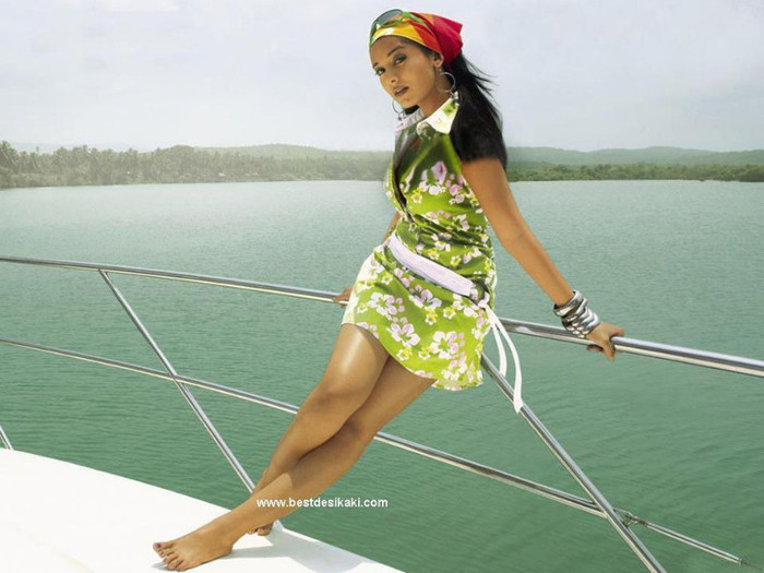 377116_10150558549611830_665272573_n