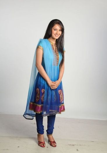 pooja-bose-939800l