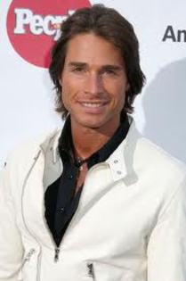 imagesCA9UYILT - Sebastian Rulli