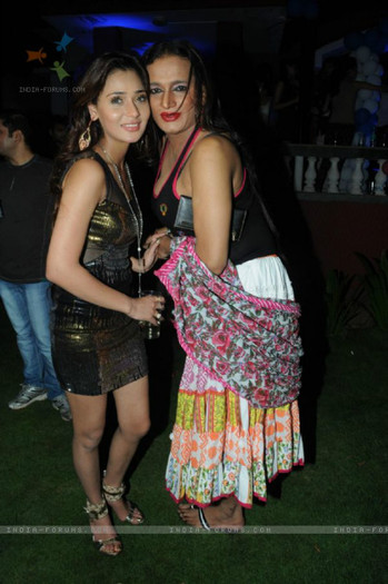  - Sara Khan at  Birthday Bash