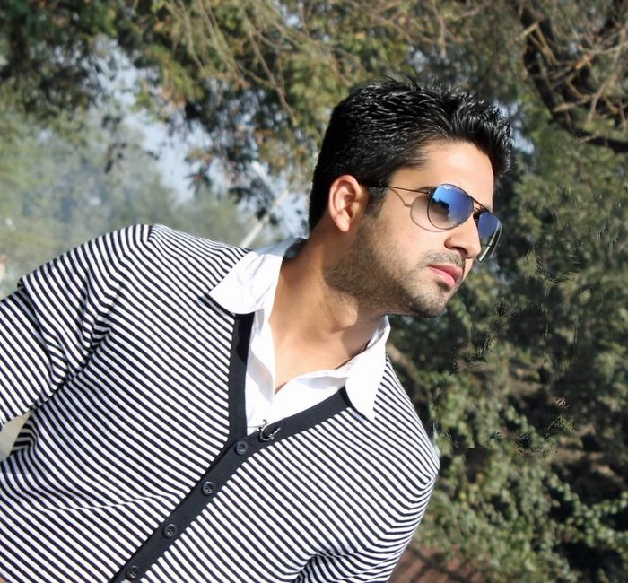 181145_428952367145232_587079597_n - Dev-Avinash Sachdev 2012 2013