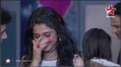 292415_421351477902661_653905416_a - jennifer winget12