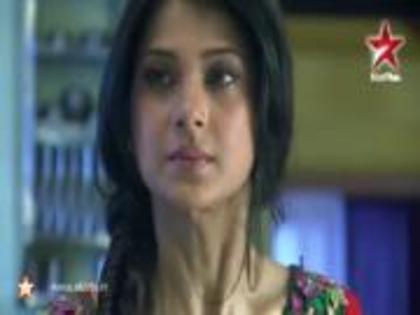 400473_421343064570169_1422614002_a - jennifer winget12