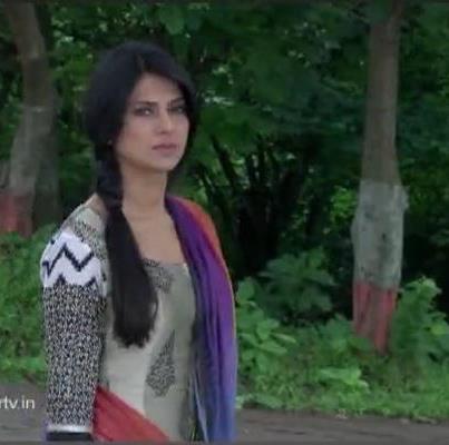 419798_421372514567224_336463706_n - jennifer winget12