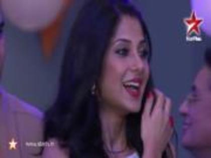 557460_421340734570402_55577340_a