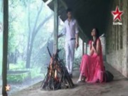 558883_421342241236918_1402217136_a