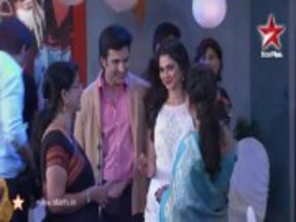 582754_421340637903745_558723796_a - jennifer winget12