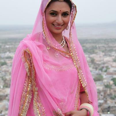 581572_416038531790791_245956181_n